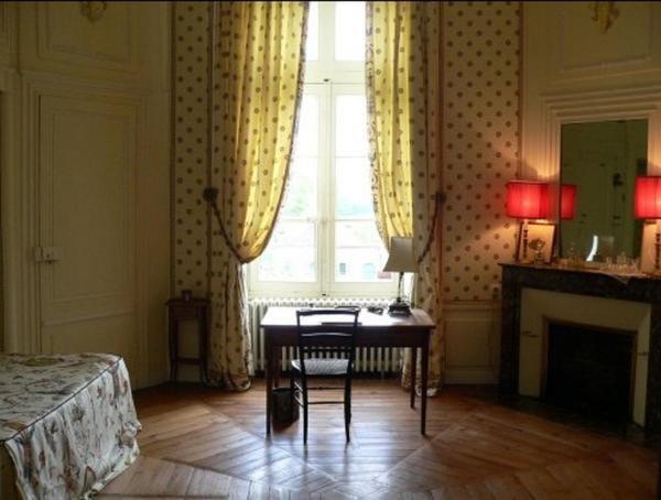 Chateau De Beaujeu Sens-Beaujeu Rom bilde